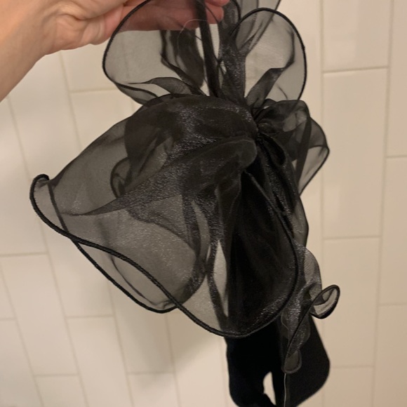 Black ruffles tank - Picture 2 of 3